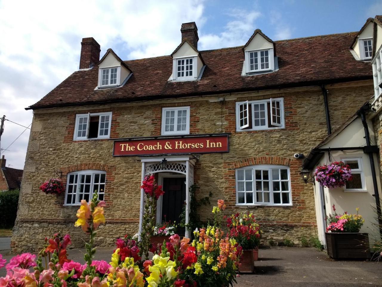 The Coach & Horses Inn Chislehampton Exterior photo